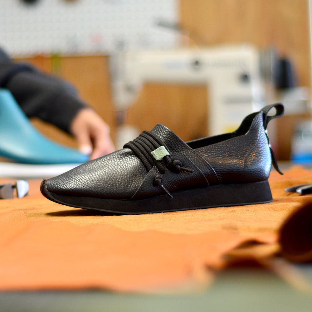 How Small-Batch Manufacturing Gives Your Fashion Brand an Edge