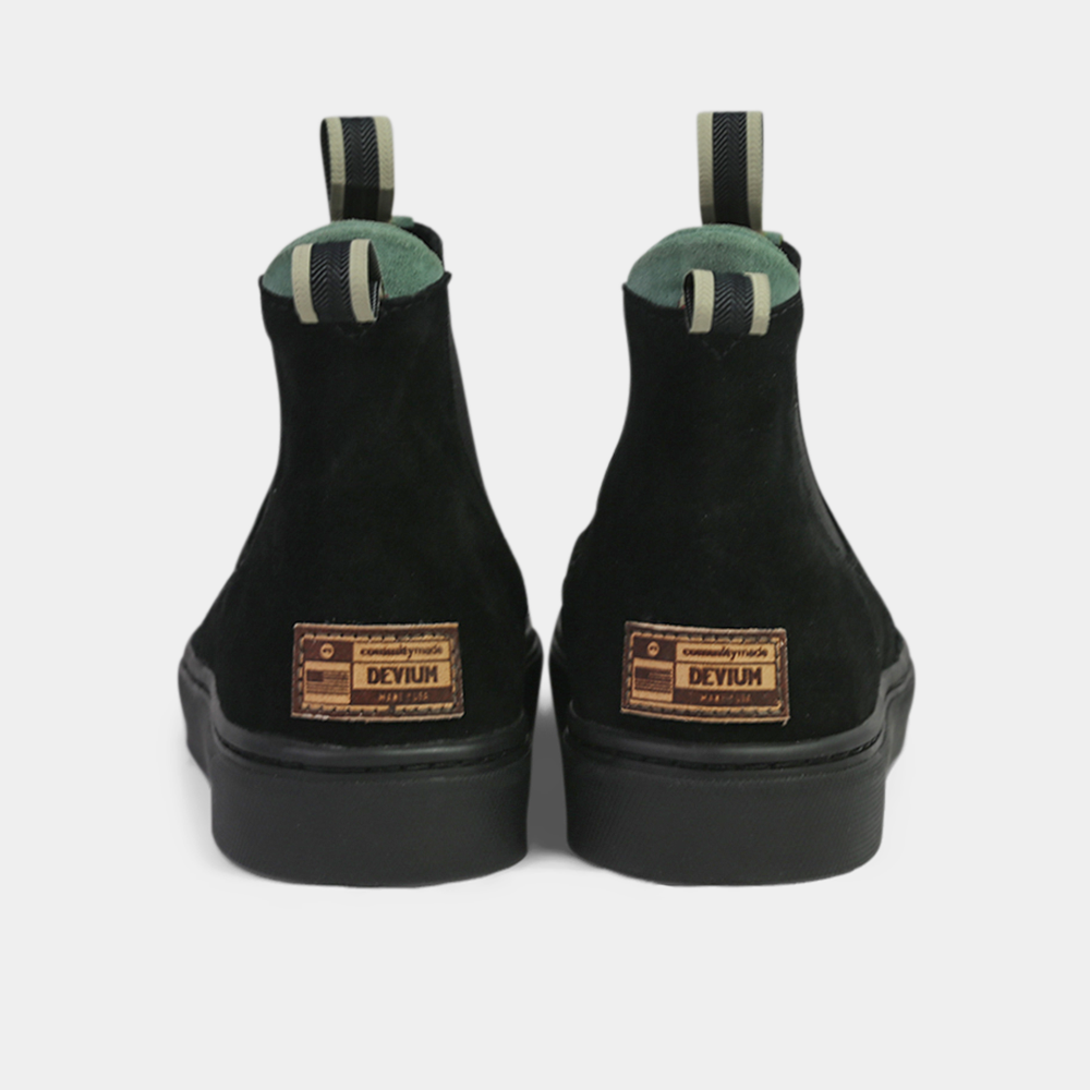 
                      
                        Women's Truckee
                      
                    